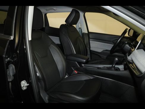 Used 2022 Jeep Compass Latitude AWD/4WD image 29