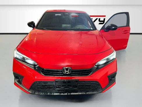 Used 2024 Honda Civic Sport image 2