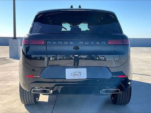 New 2025 Land Rover Range Rover Sport Dynamic SE image 4
