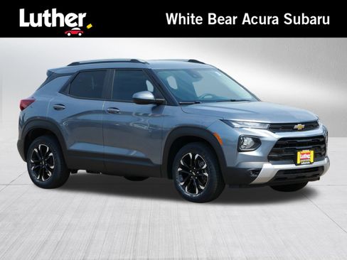 Used 2022 Chevrolet TrailBlazer LT FWD image 1