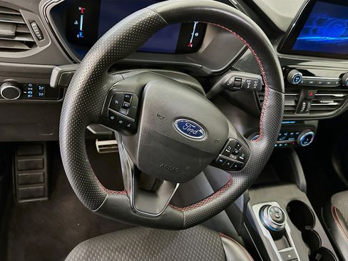 Used 2023 Ford Escape ST-Line image 18