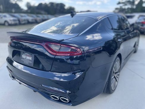 Used 2018 Kia Stinger Premium RWD image 10
