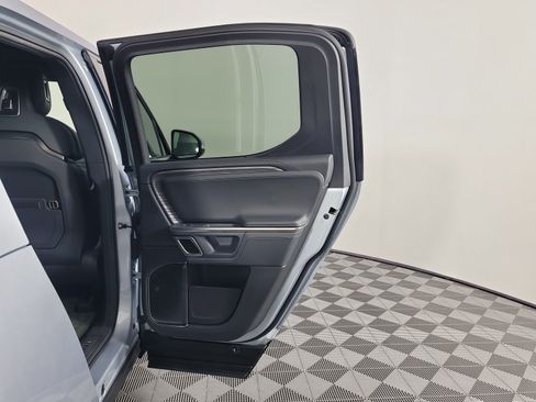 Used 2024 Rivian R1T Adventure Dual AWD/4WD image 19