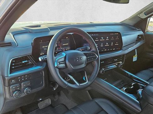 New 2026 Chevrolet Suburban RST image 3