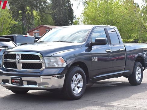 Used 2015 RAM 1500 Classic SLT image 8