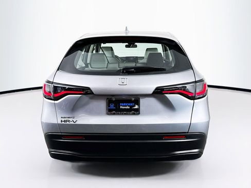 Used 2024 Honda HR-V LX image 6