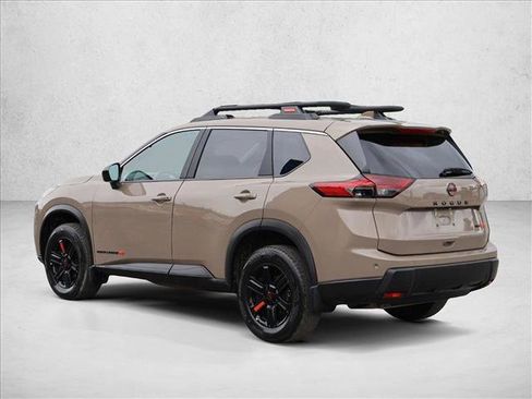 Used 2025 Nissan Rogue SV AWD/4WD image 9