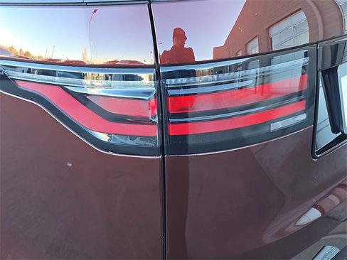 New 2026 Land Rover Discovery Limited Edition image 20