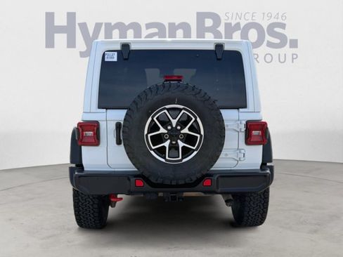 Used 2025 Jeep Wrangler Unlimited Rubicon AWD/4WD image 4