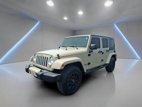 Used 2016 Jeep Wrangler Unlimited Sahara w/ Connectivity Group AWD/4WD image 1