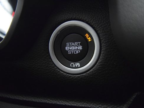 Used 2023 RAM 1500 Big Horn AWD/4WD image 34