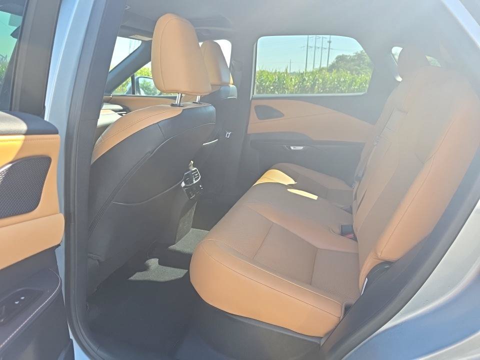 Used 2024 Lexus RX 350 Premium w/ Accessory Package AWD/4WD image 6