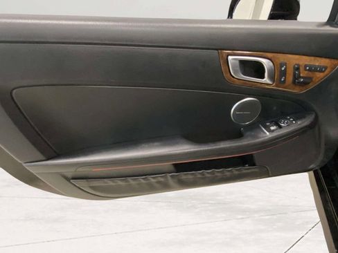 Used 2014 Mercedes-Benz SLK 250 image 17