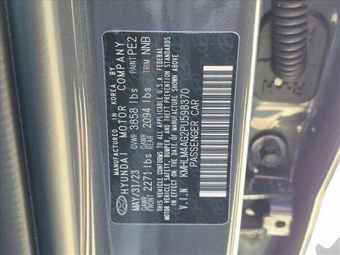 Used 2023 Hyundai Elantra SEL FWD image 14