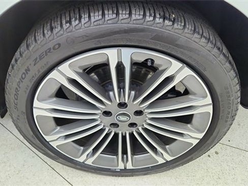 Used 2023 Land Rover Range Rover Long Wheelbase Autobiography image 61
