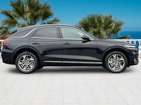 Used 2024 Genesis GV70 2.5T w/ Advanced Package image 3