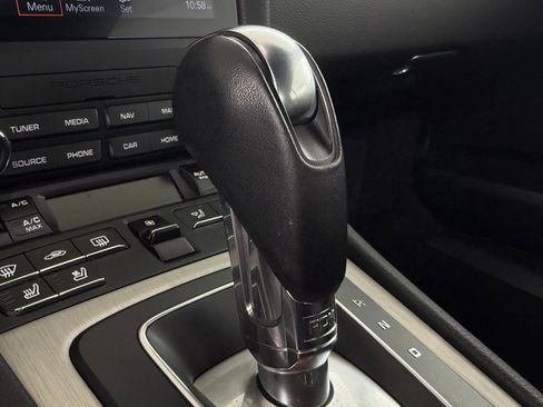 Certified 2025 Porsche 718 Cayman RWD image 29