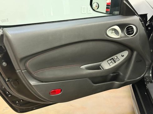 Used 2013 Nissan 370Z NISMO w/ Bose Pkg RWD image 11