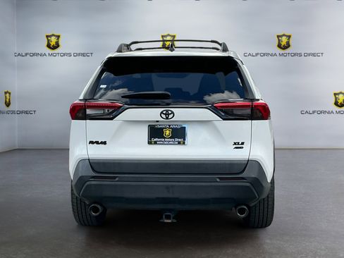 Used 2022 Toyota RAV4 XLE w/ Convenience Package AWD/4WD image 6