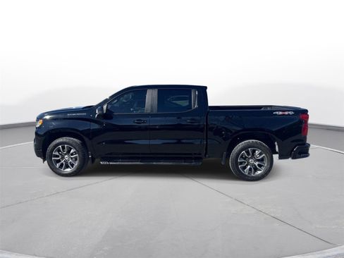 Used 2022 Chevrolet Silverado 1500 RST image 2