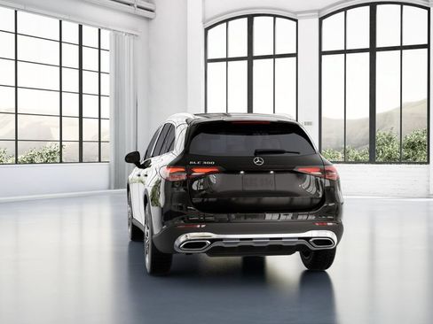 Used 2026 Mercedes-Benz GLC 300 image 21