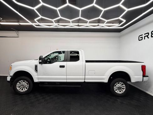 Used 2017 Ford F350 XL AWD/4WD image 4