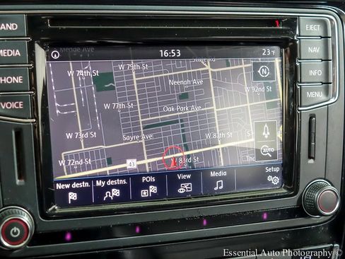 Used 2017 Volkswagen Passat 1.8T SE image 16