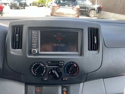 Used 2021 Nissan NV200 SV image 22