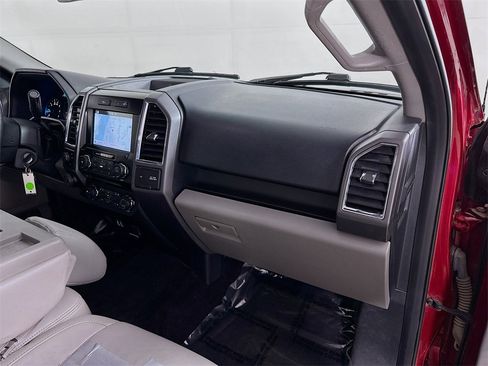 Used 2016 Ford F150 XLT w/ Equipment Group 302A Luxury image 33