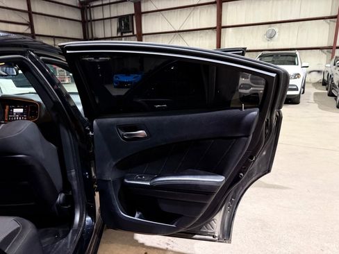 Used 2016 Dodge Charger R/T w/ Blacktop Package RWD image 20