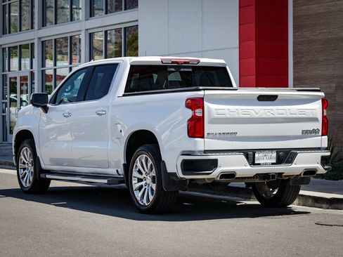 Used 2020 Chevrolet Silverado 1500 High Country w/ Technology Package AWD/4WD image 7