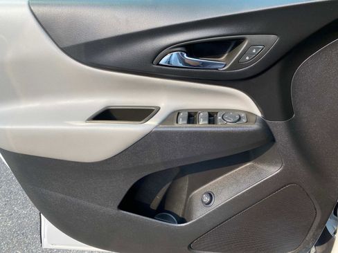 Used 2023 Chevrolet Equinox LT w/ Driver Convenience Package image 20