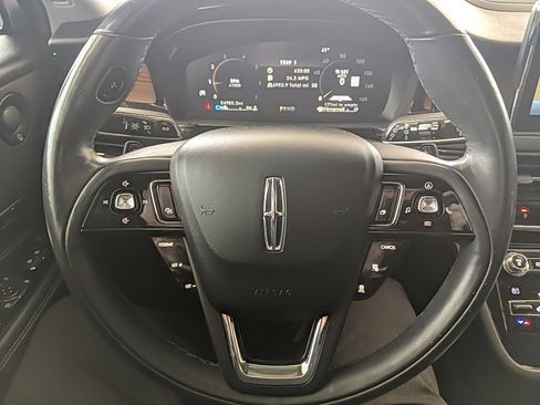 Used 2020 Lincoln Corsair Reserve w/ Equipment Group 201A image 18