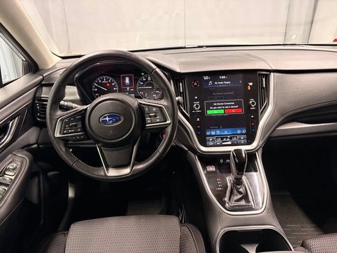 Used 2025 Subaru Outback Premium AWD/4WD image 11