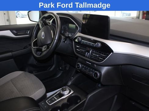 Used 2022 Ford Escape SE w/ Cold Weather Package FWD image 23