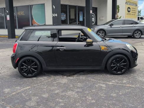 Used 2015 MINI Cooper 2-Door Hardtop FWD image 4
