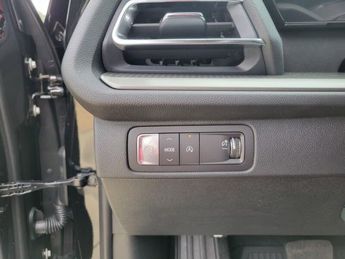 New 2026 Chevrolet Traverse LT w/ Driver Confidence Package image 14