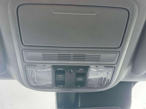 Certified 2022 Honda Pilot Special Edition image 31