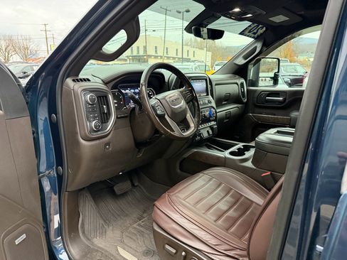 Used 2020 GMC Sierra 2500 Denali w/ Denali Ultimate Package image 13