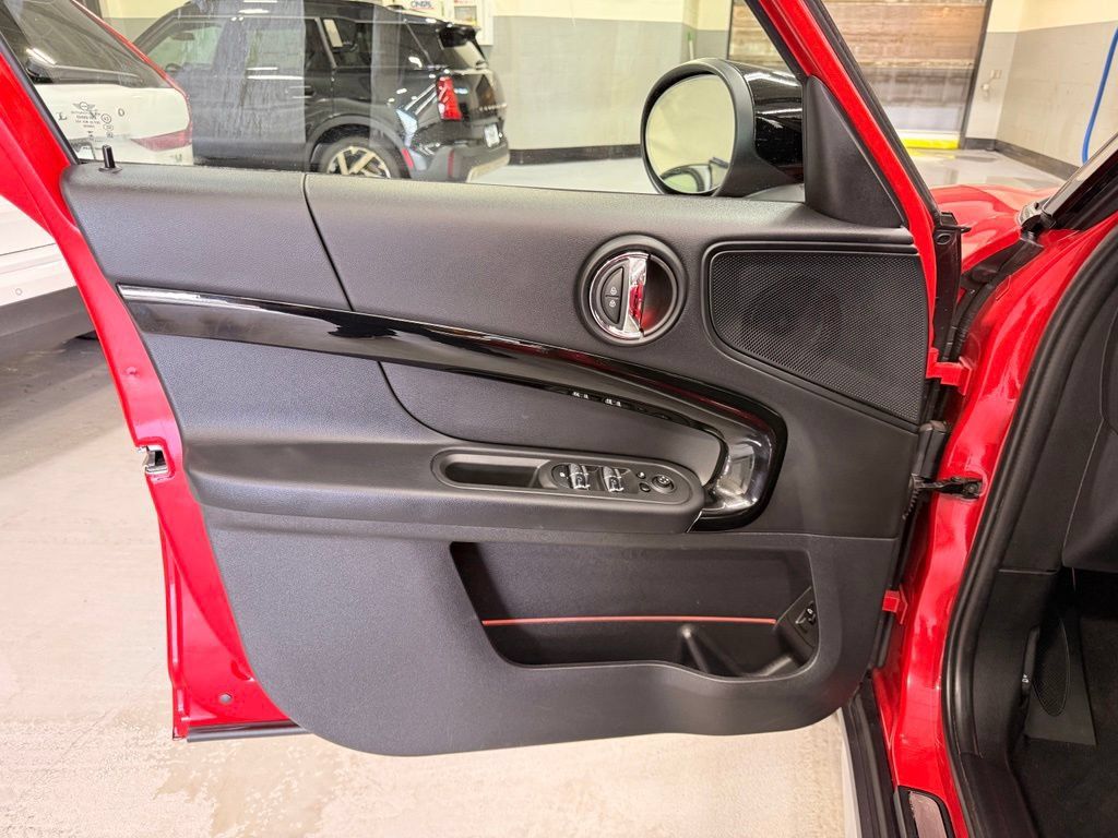 Certified 2024 MINI Cooper Countryman S AWD/4WD image 10