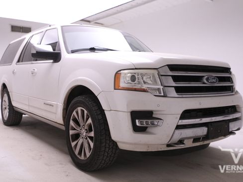 Used 2015 Ford Expedition EL Platinum image 4