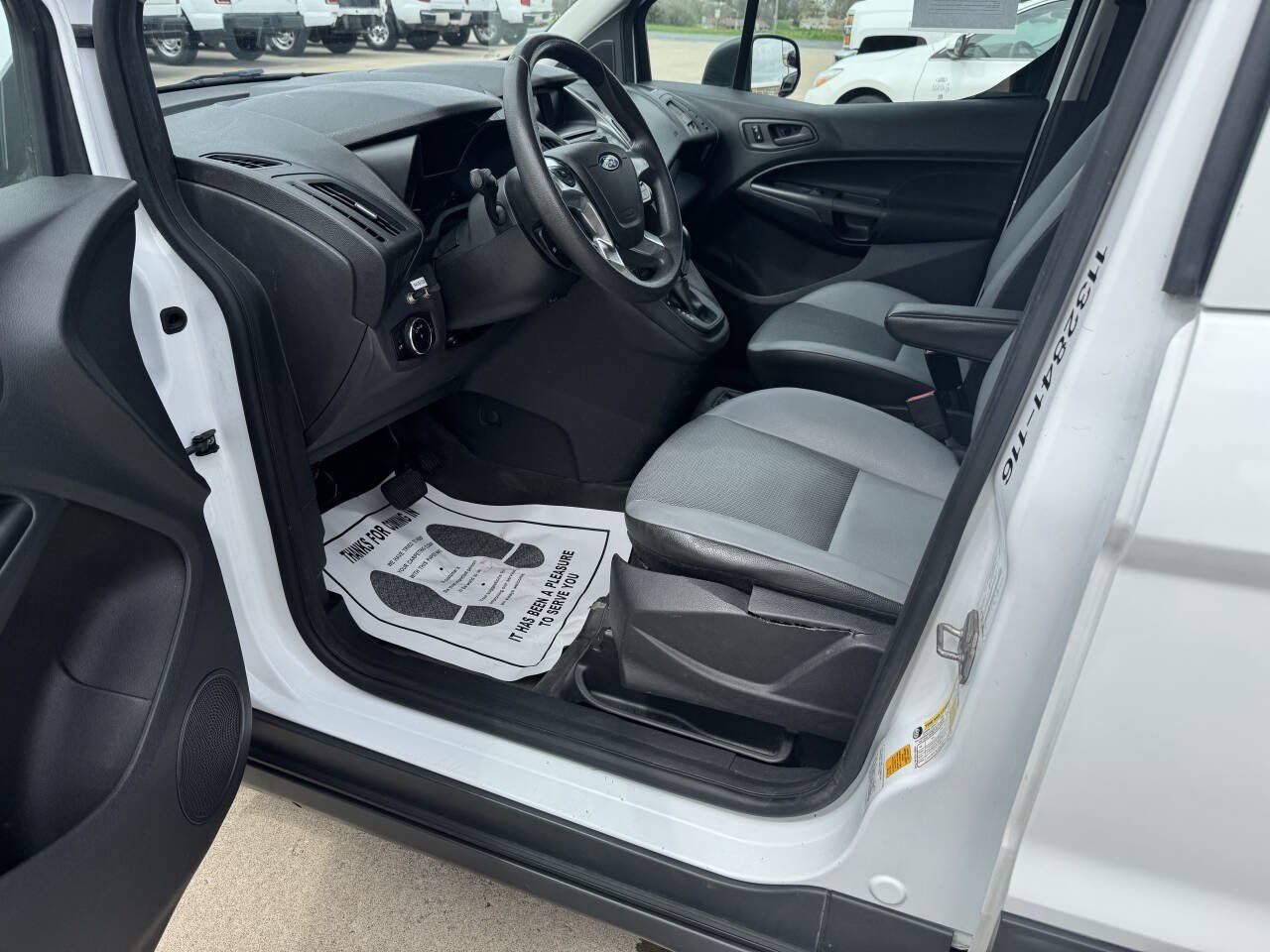 Used 2016 Ford Transit Connect XL FWD image 10