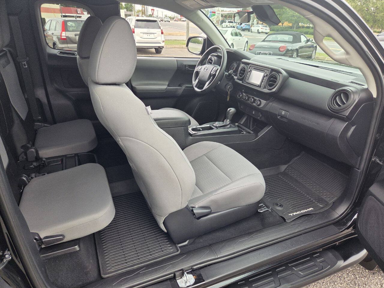 Used 2019 Toyota Tacoma SR w/ SX Package AWD/4WD image 14