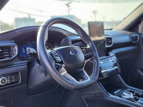 Certified 2024 Ford Explorer ST w/ Equipment Group 401A image 21