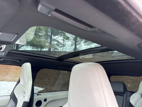 Used 2021 Land Rover Range Rover Sport SVR image 22