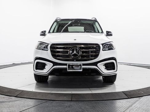 Used 2024 Mercedes-Benz GLS 450 4MATIC w/ AMG Line Exterior image 2