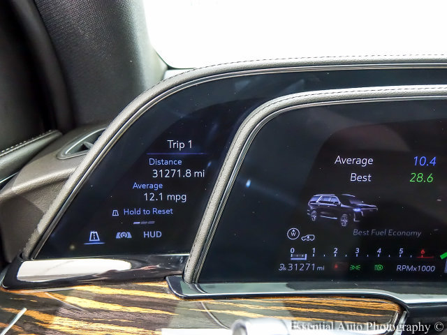 Certified 2024 Cadillac Escalade Premium Luxury w/ Performance Package AWD/4WD image 16