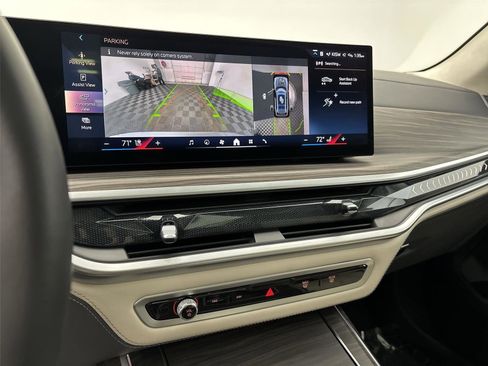 Used 2024 BMW X7 xDrive40i w/ Executive Package image 31