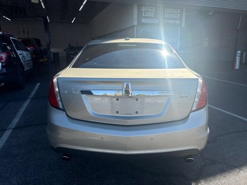 Used 2010 Lincoln MKS AWD image 6