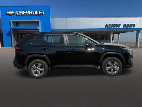 Used 2025 Toyota RAV4 XLE AWD/4WD image 3